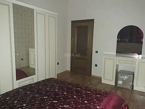 Kirayə verilir 2 otaqlı mənzil 75 m²