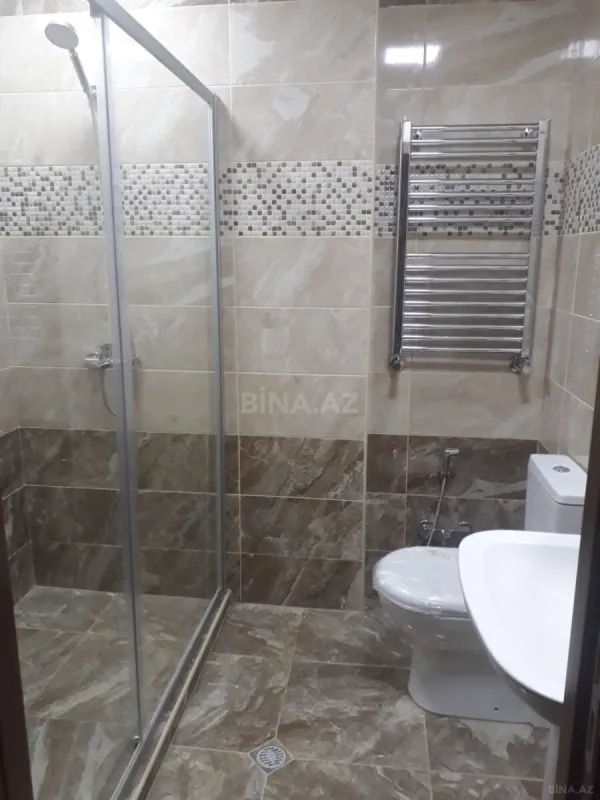 Kirayə verilir 2 otaqlı mənzil 75 m²