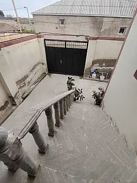 Satılır 3 otaqlı həyət evi 100 m²