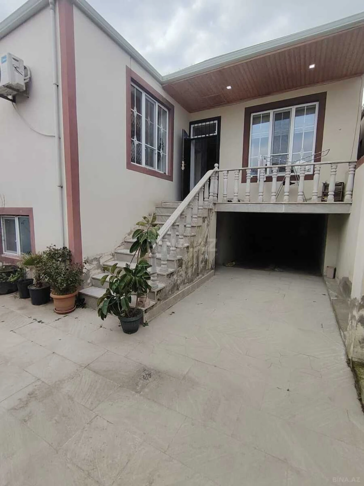 Satılır 3 otaqlı həyət evi 100 m²