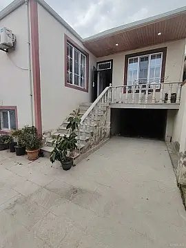 Satılır 3 otaqlı həyət evi 100 m²
