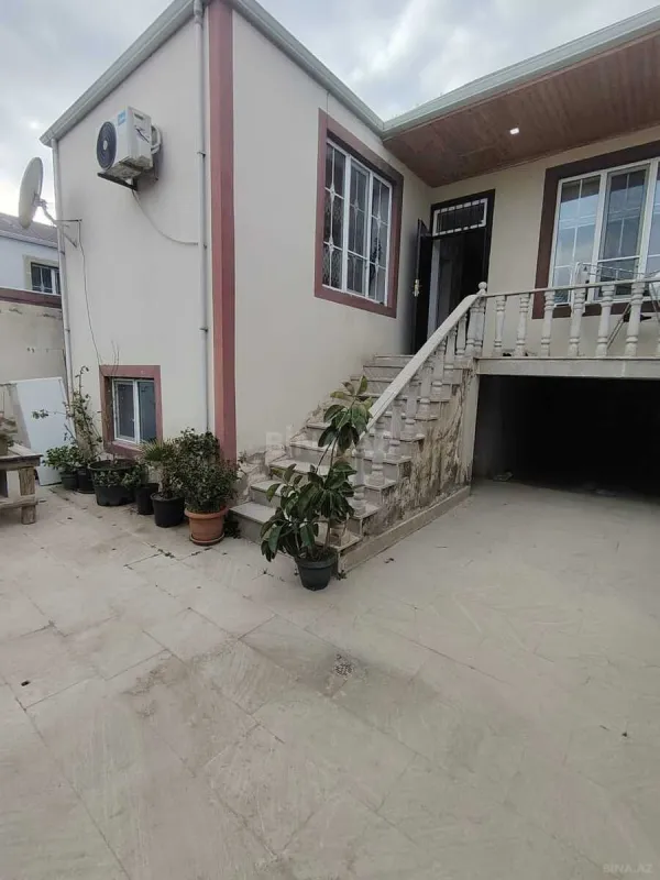 Satılır 3 otaqlı həyət evi 100 m²