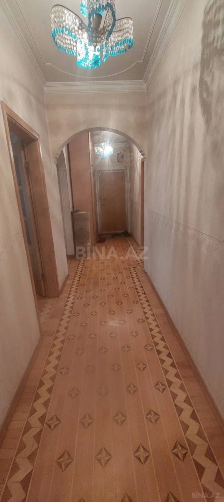 Satılır 4 otaqlı mənzil 120 m²
