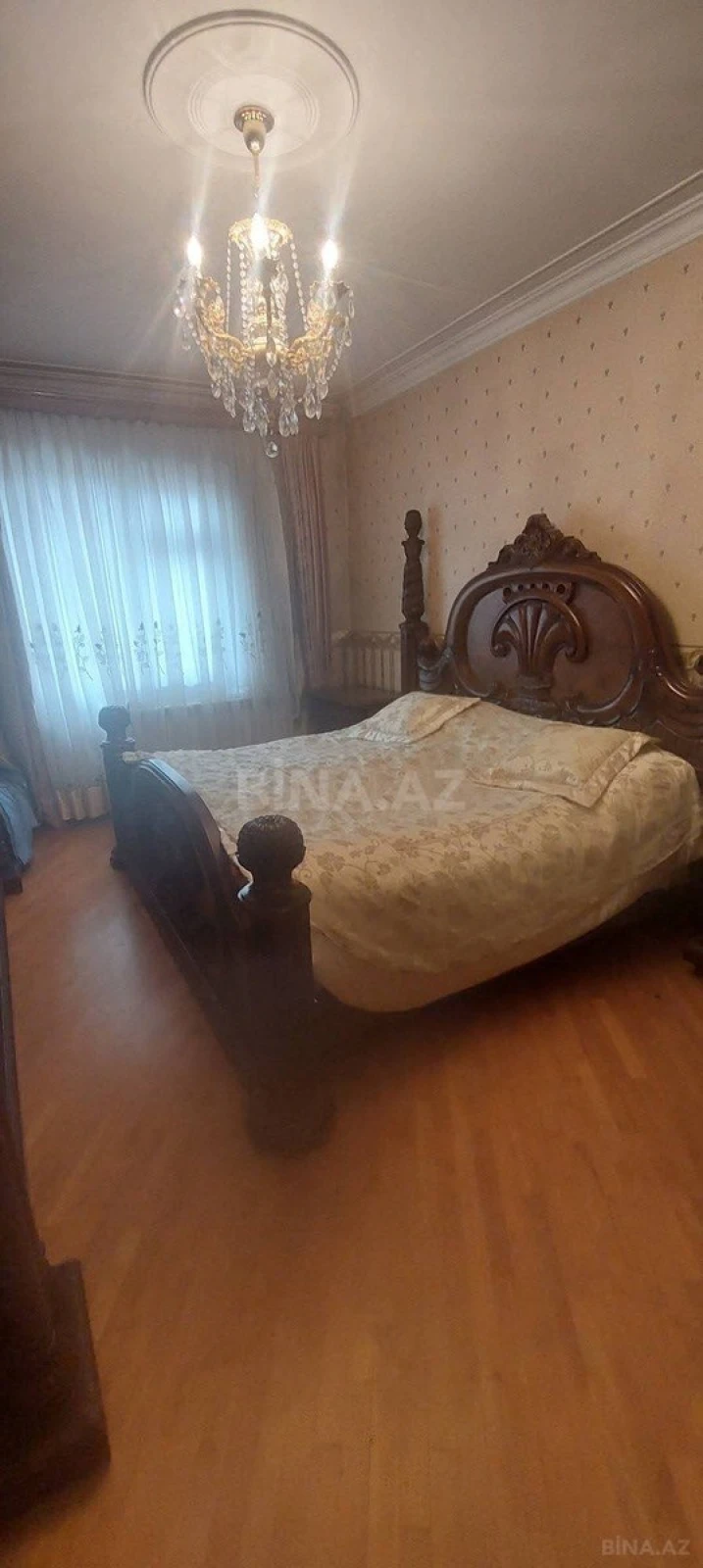 Satılır 4 otaqlı mənzil 120 m²