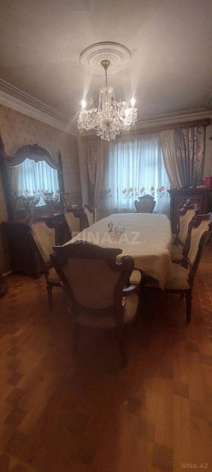 Satılır 4 otaqlı mənzil 120 m²