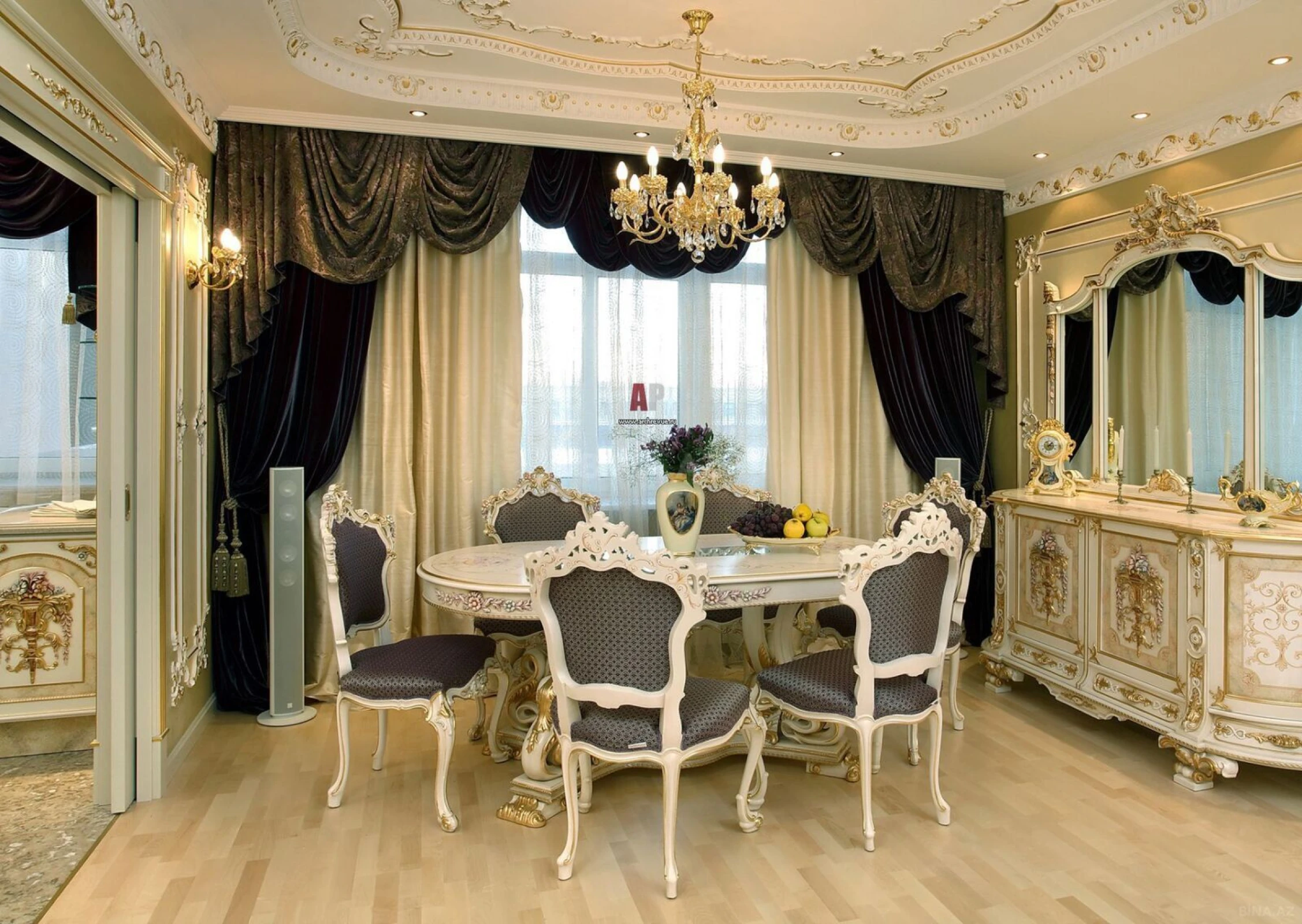 Satılır 4 otaqlı mənzil 180 m²