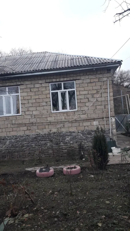 Satılır 4 otaqlı həyət evi 120 m²