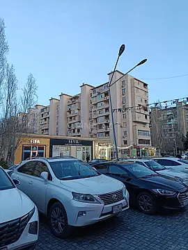 Satılır 3 otaqlı mənzil 80 m² — Bakı, Bakıxanov 3 otaq 80.00 m²