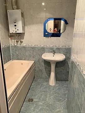 Kirayə verilir 3 otaqlı mənzil 65 m²