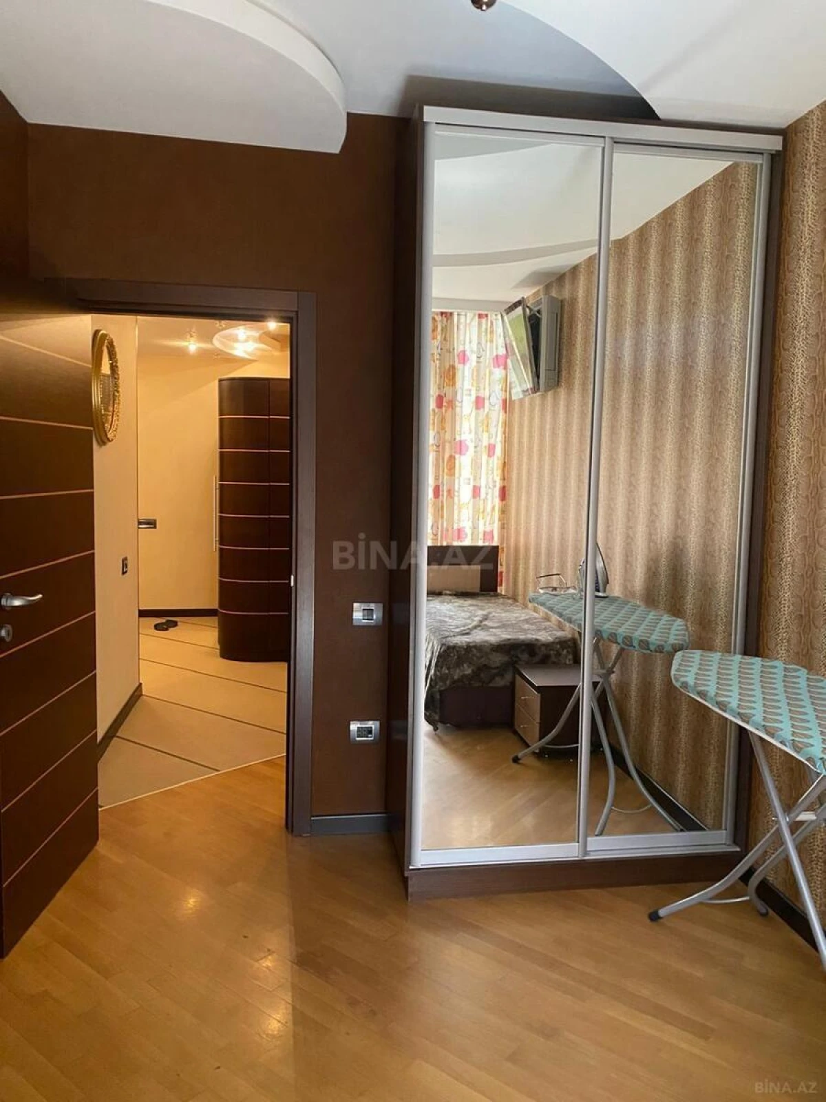 Kirayə verilir 3 otaqlı mənzil 120 m²