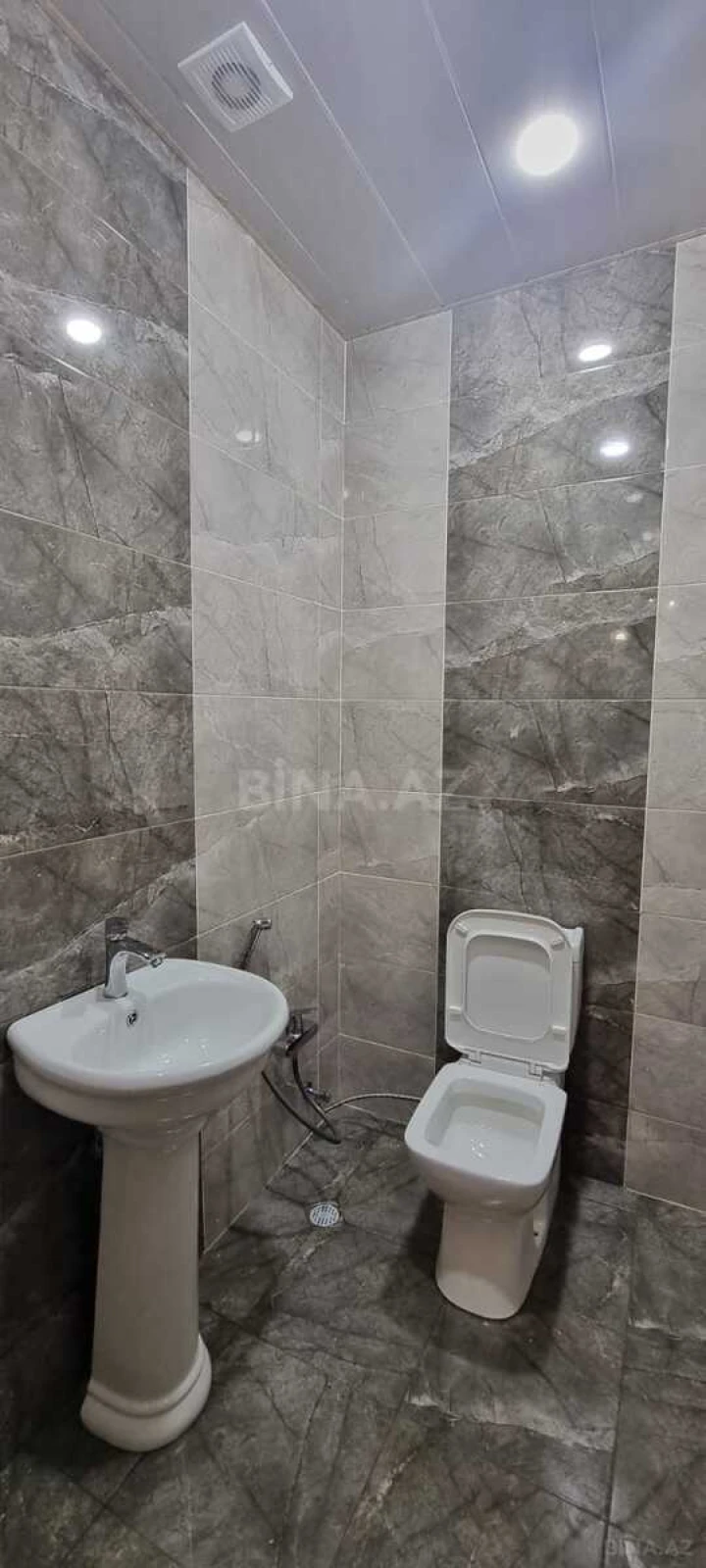 Kirayə verilir 2 otaqlı mənzil 90 m²