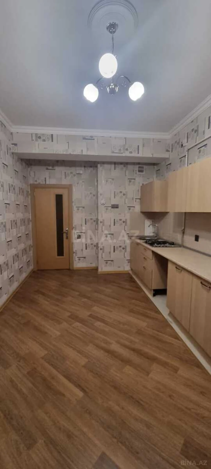 Kirayə verilir 2 otaqlı mənzil 90 m²