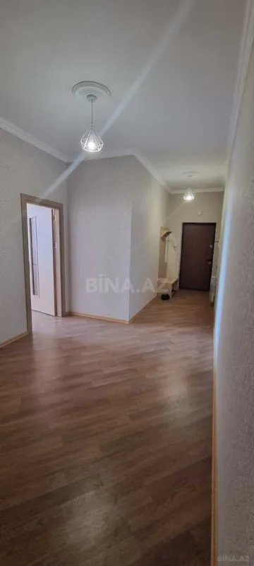 Kirayə verilir 2 otaqlı mənzil 90 m²