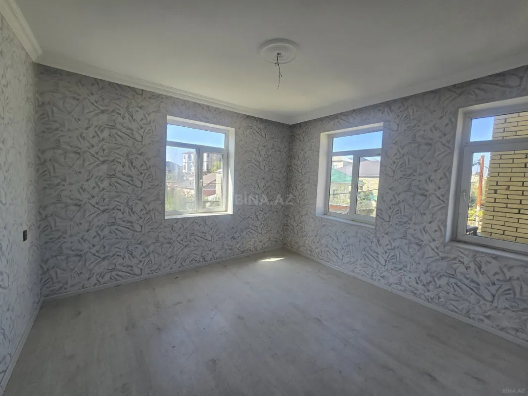 Satılır 4 otaqlı həyət evi 111.7 m²