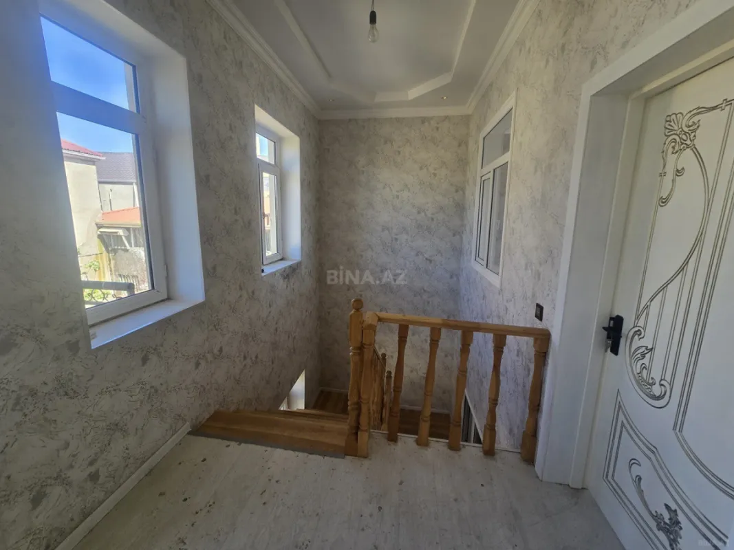 Satılır 4 otaqlı həyət evi 111.7 m²