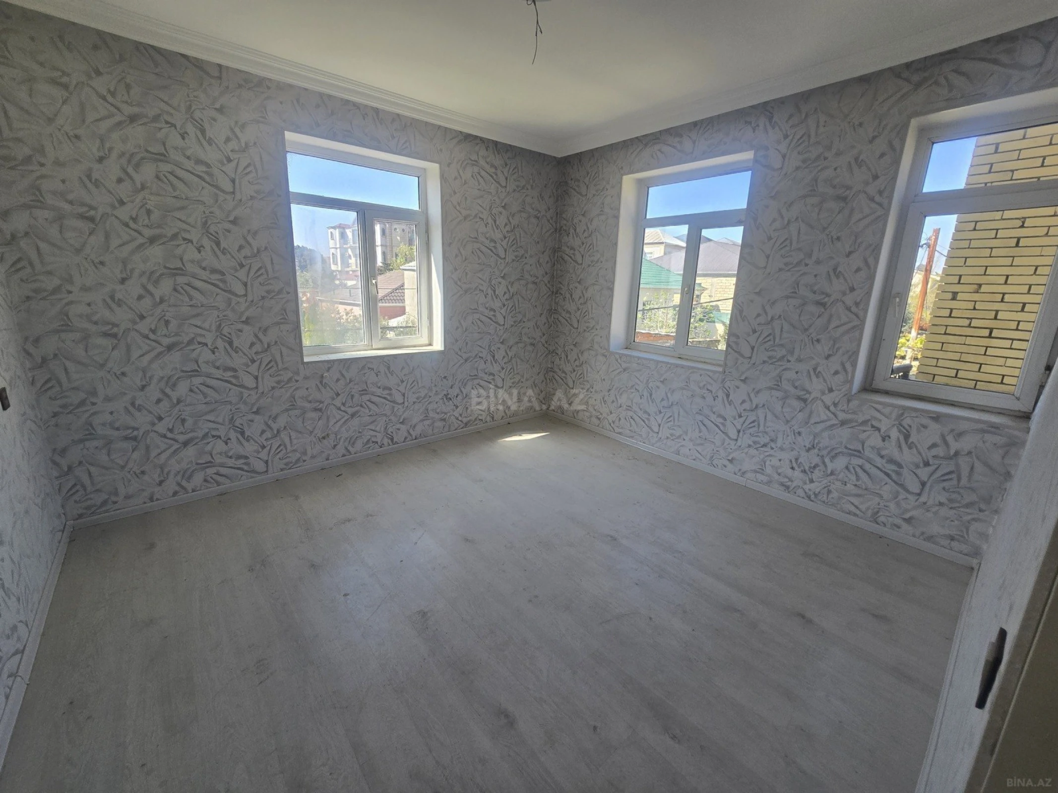 Satılır 4 otaqlı həyət evi 111.7 m²