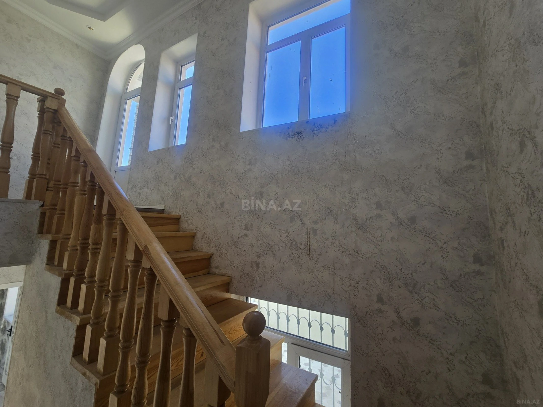 Satılır 4 otaqlı həyət evi 111.7 m²