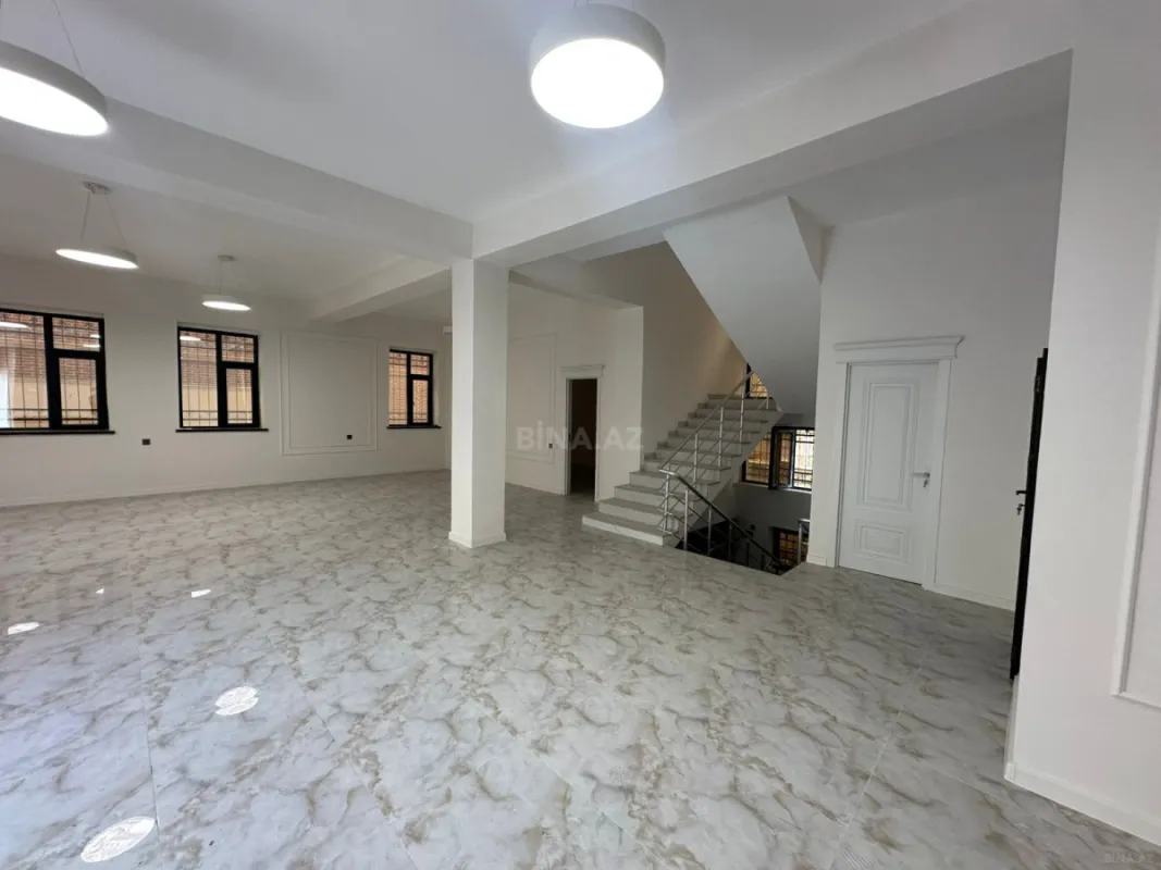 Kirayə verilir 15 otaqlı ofis 1000 m²