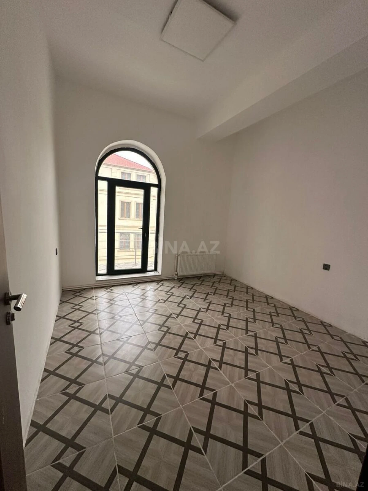 Kirayə verilir 15 otaqlı ofis 1000 m²