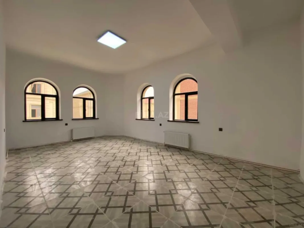 Kirayə verilir 15 otaqlı ofis 1000 m²