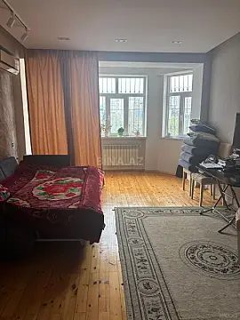 Satılır 2 otaqlı mənzil 76 m²