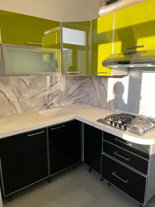 Kirayə verilir 2 otaqlı mənzil 55 m²