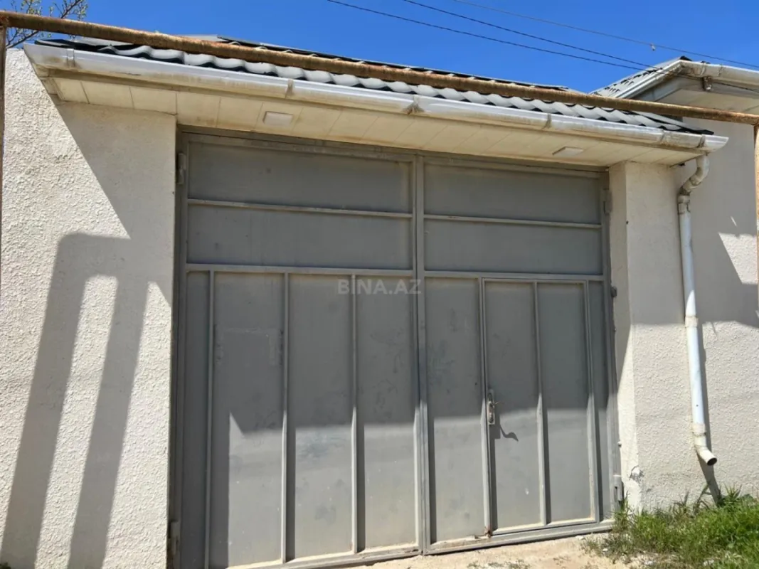 Satılır 4 otaqlı həyət evi 100 m²