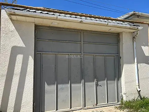 Satılır 4 otaqlı həyət evi 100 m²