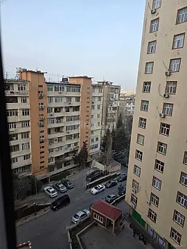 Satılır 3 otaqlı mənzil 130 m²