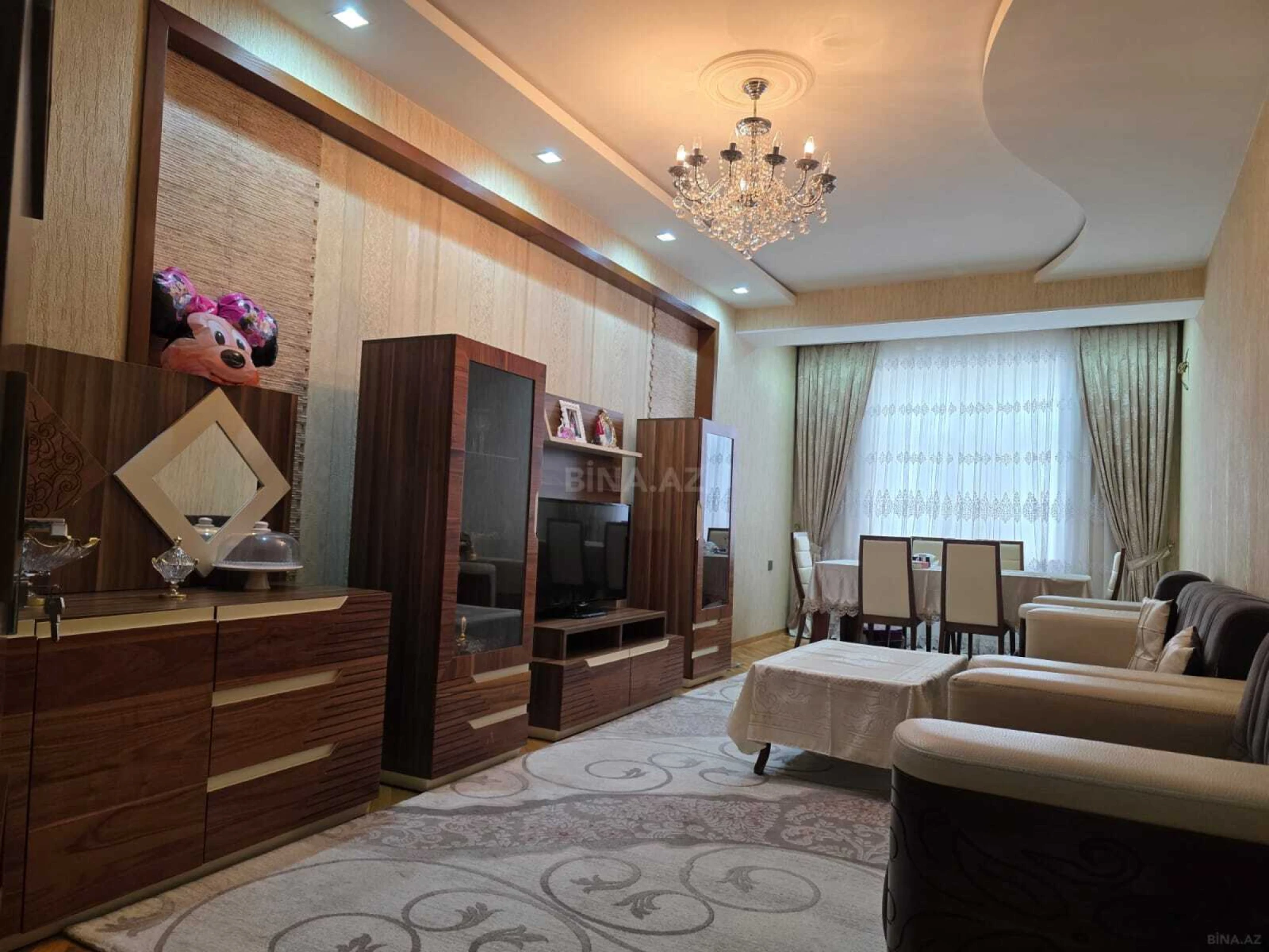 Satılır 3 otaqlı mənzil 130 m²