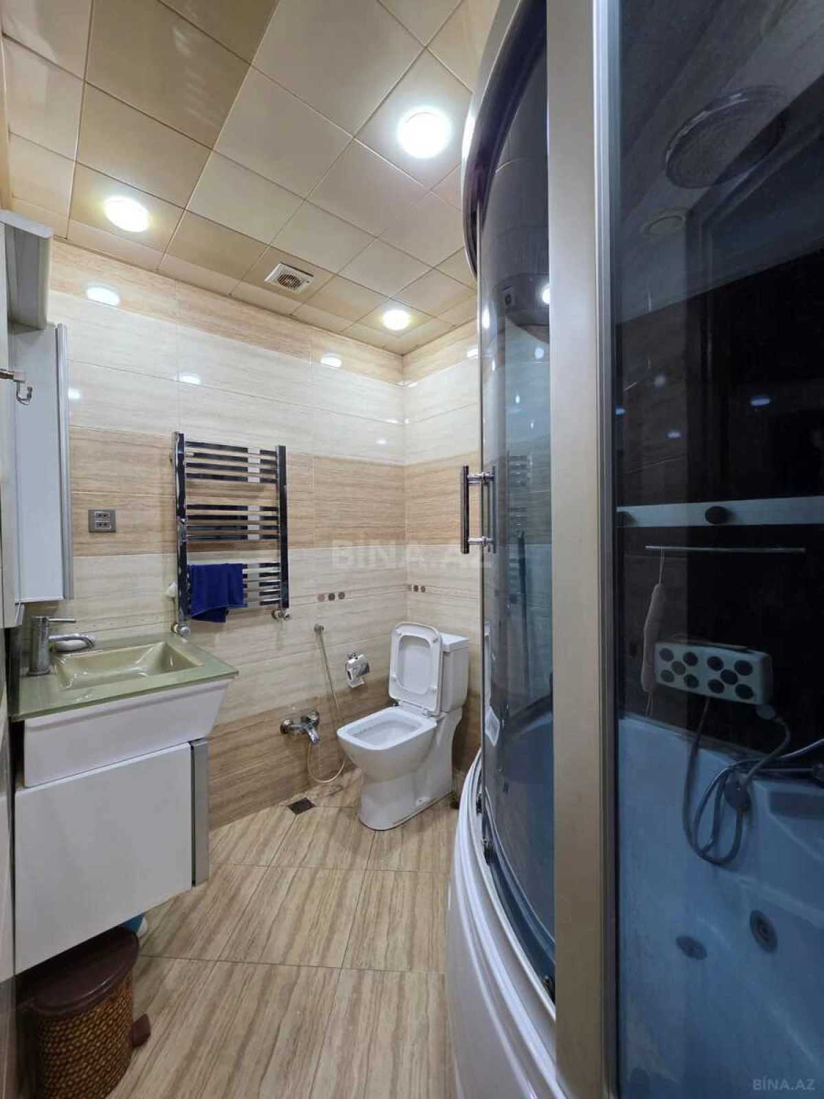 Satılır 3 otaqlı mənzil 130 m²