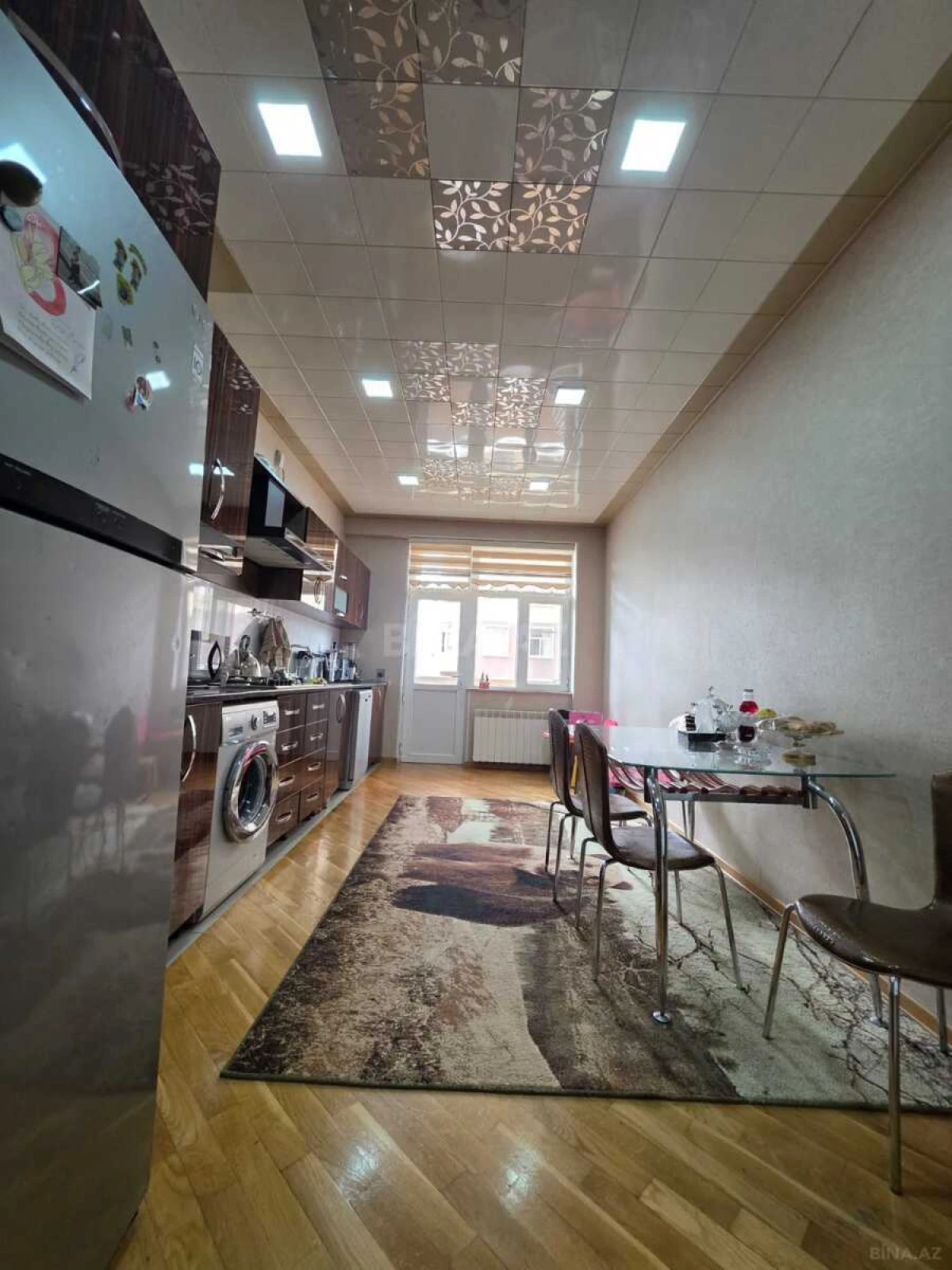 Satılır 3 otaqlı mənzil 130 m²