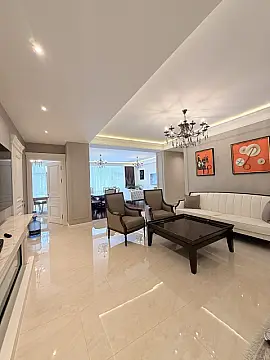 Satılır 4 otaqlı mənzil 188 m²