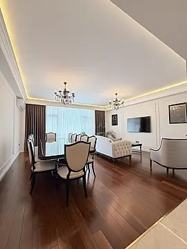 Satılır 4 otaqlı mənzil 188 m²