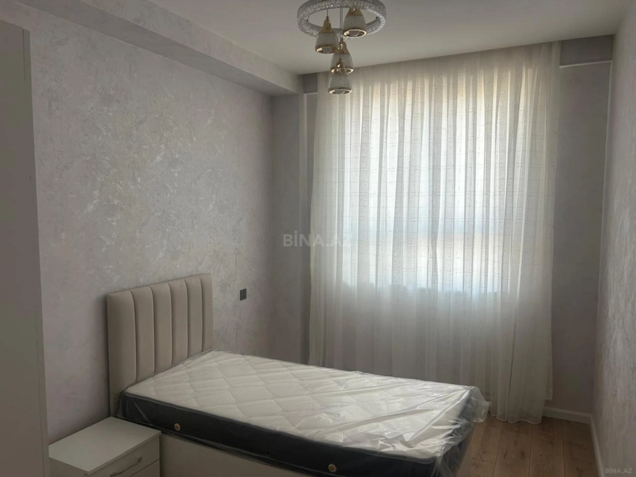 Kirayə verilir 3 otaqlı mənzil 110 m²