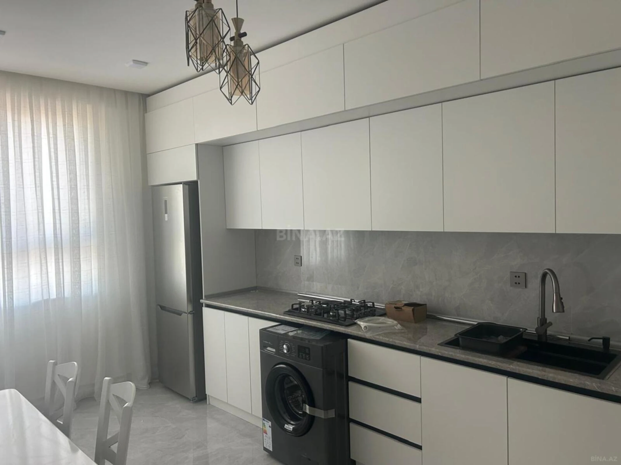 Kirayə verilir 3 otaqlı mənzil 110 m²