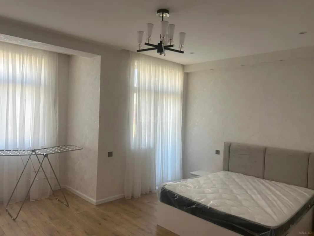 Kirayə verilir 3 otaqlı mənzil 110 m²
