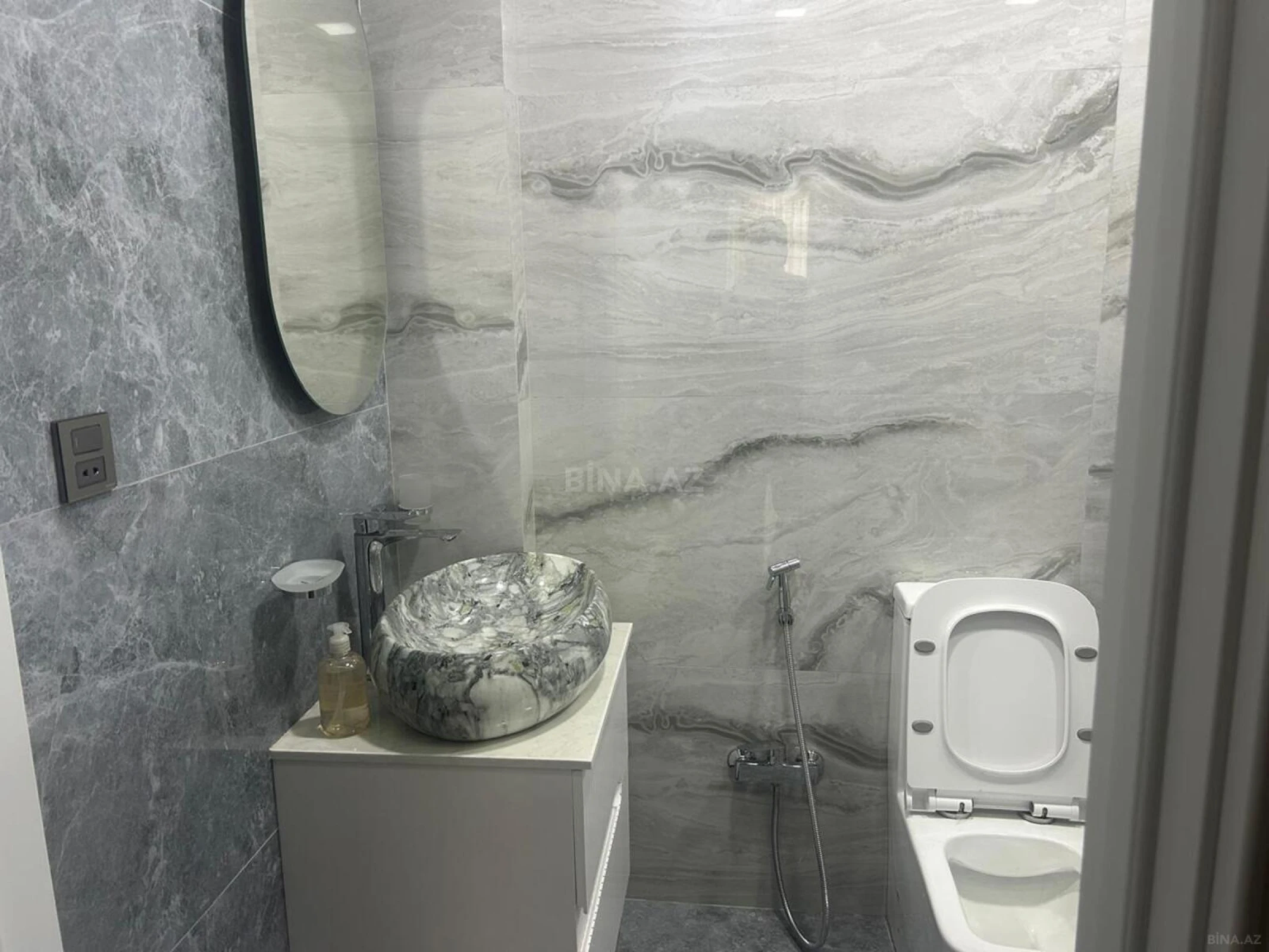 Kirayə verilir 3 otaqlı mənzil 110 m²