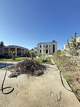 Satılır 7 otaqlı həyət evi 400 m²