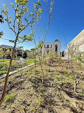 Satılır 7 otaqlı həyət evi 400 m²