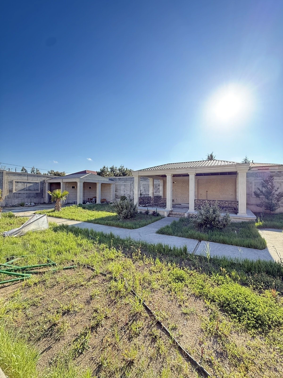 Satılır 7 otaqlı həyət evi 400 m²