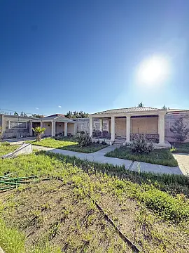 Satılır 7 otaqlı həyət evi 400 m²