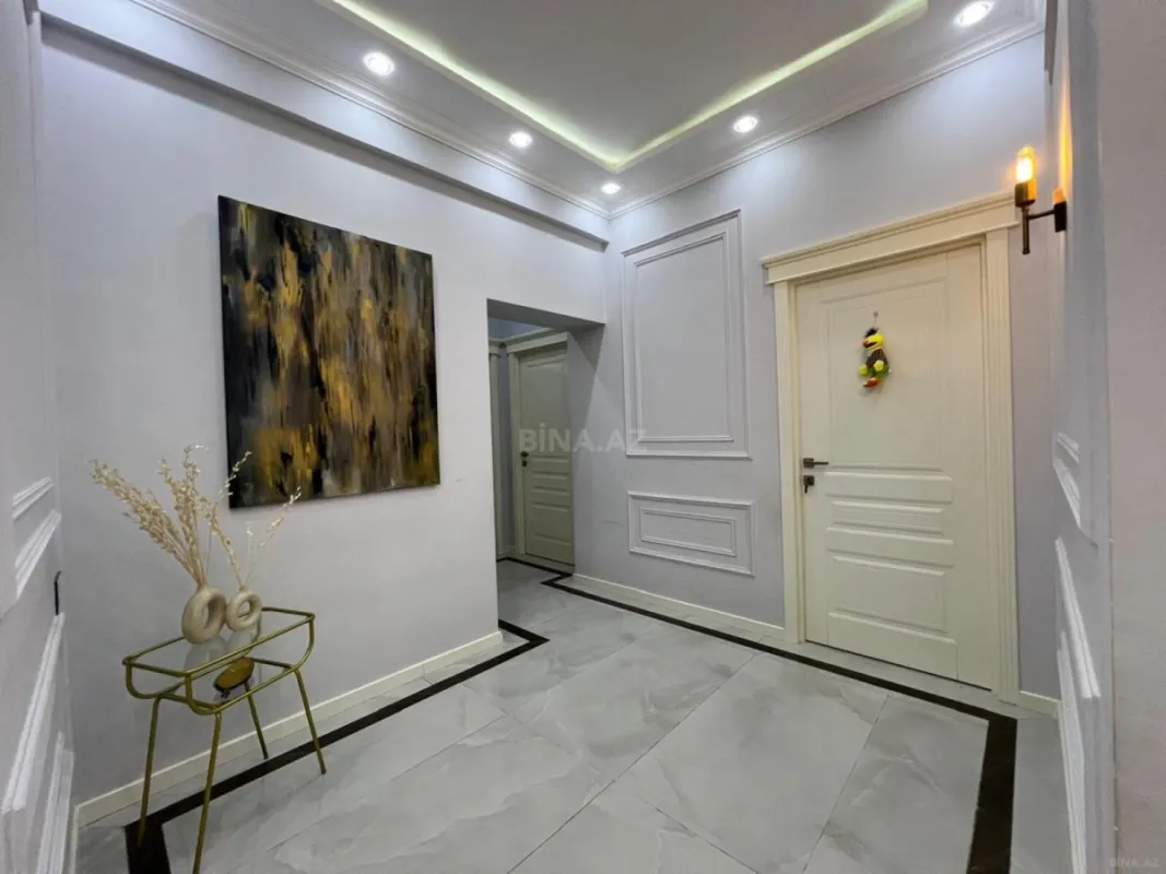Satılır 3 otaqlı mənzil 92 m²