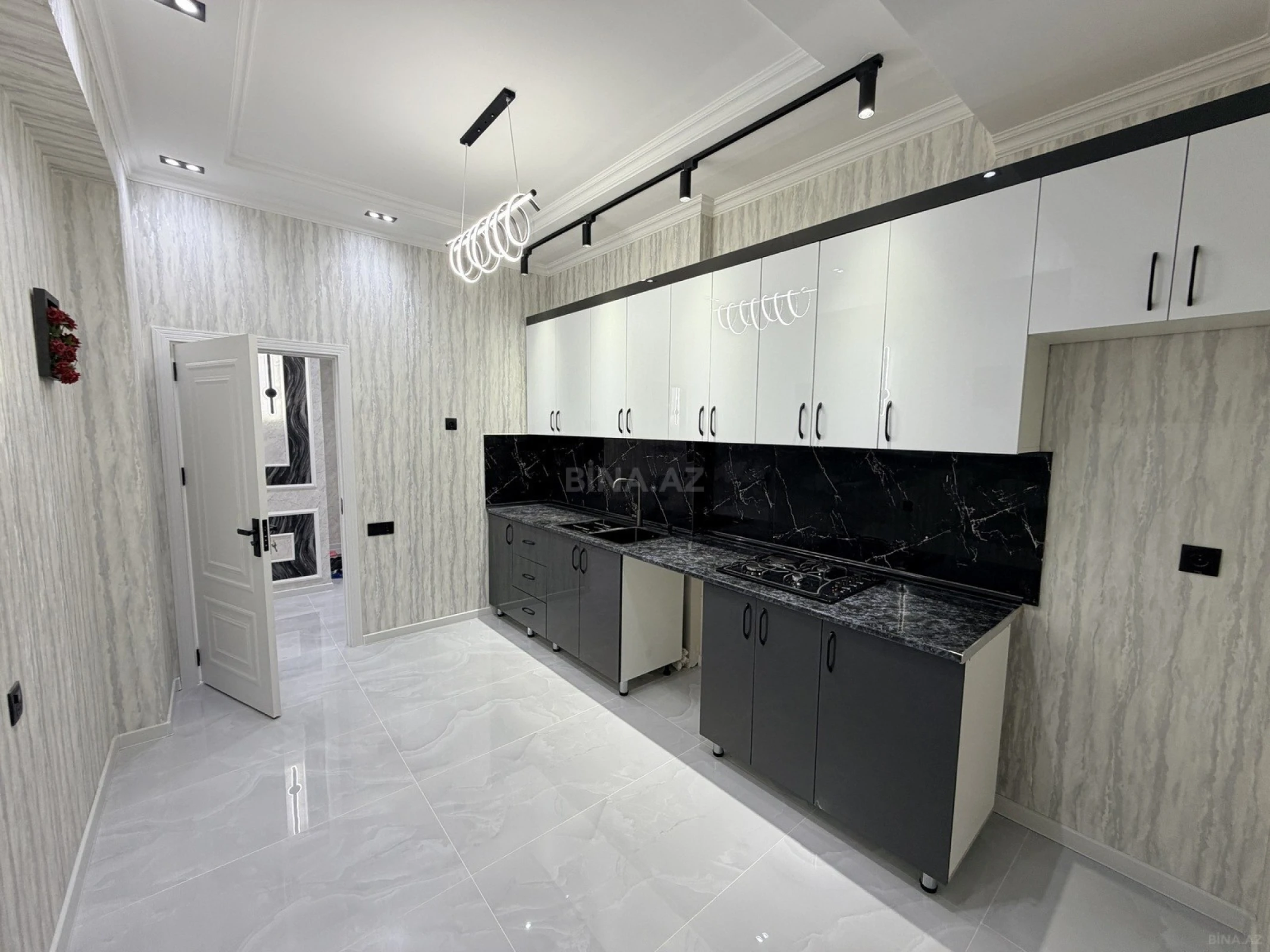 Satılır 3 otaqlı mənzil 90 m²