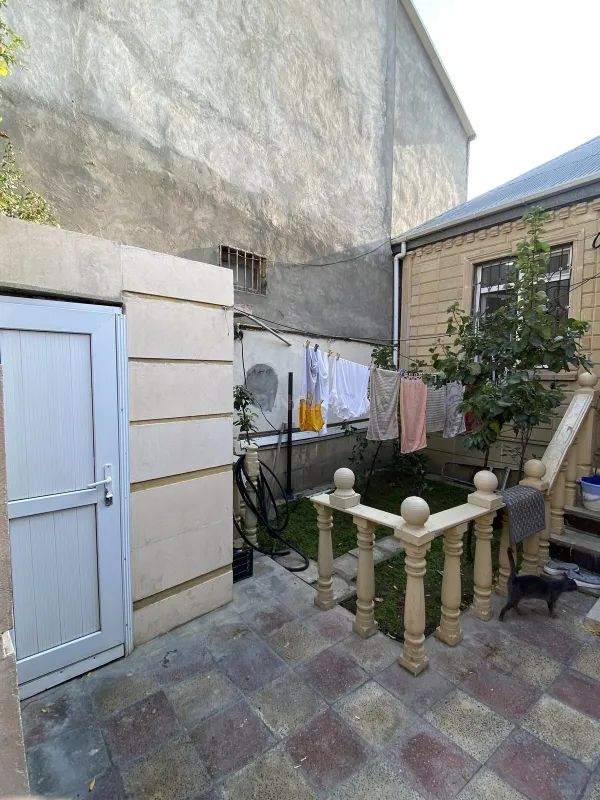 Satılır 4 otaqlı həyət evi 85 m²