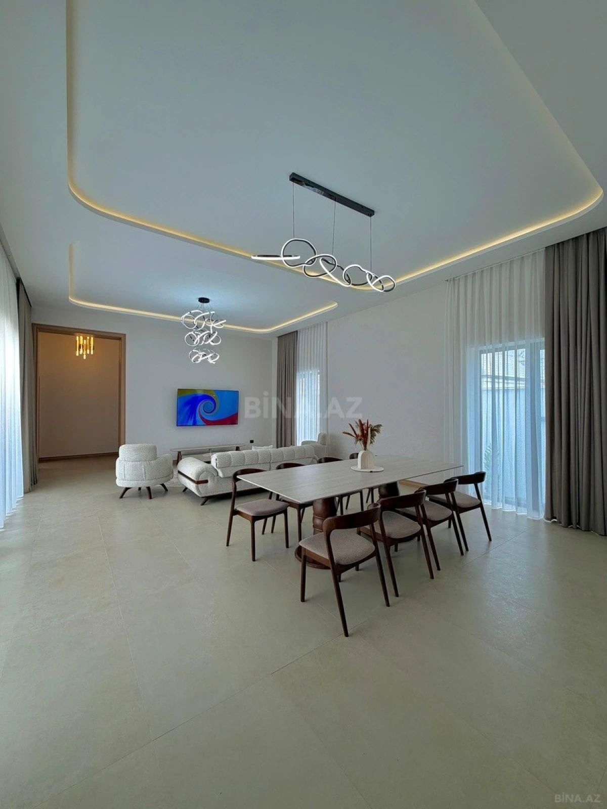 Satılır 5 otaqlı həyət evi 220 m²