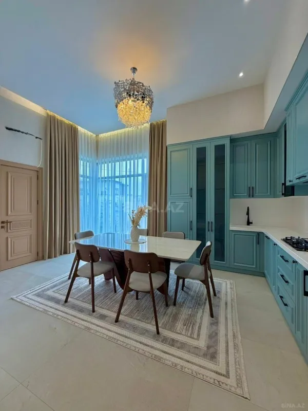 Satılır 4 otaqlı həyət evi 200 m²