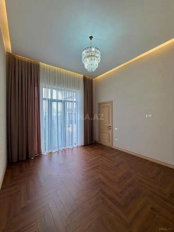 Satılır 4 otaqlı həyət evi 200 m²