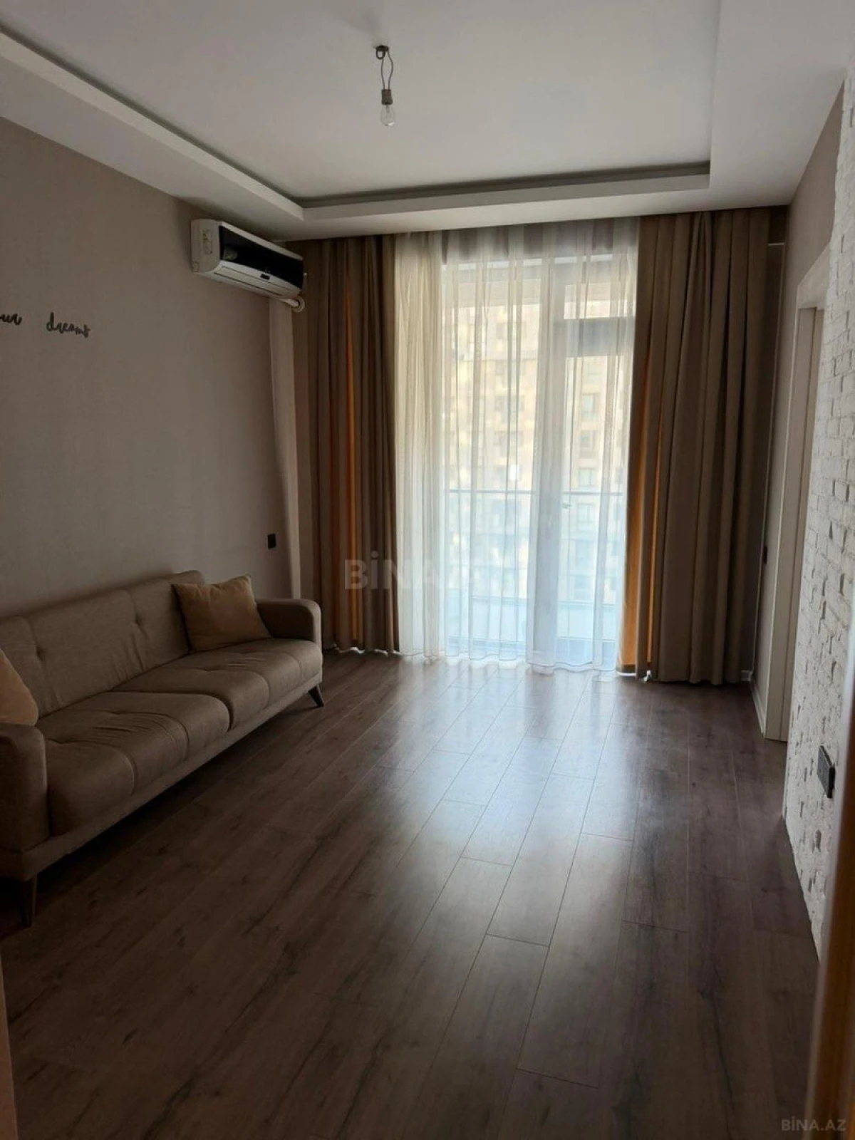 Satılır 2 otaqlı mənzil 53 m²