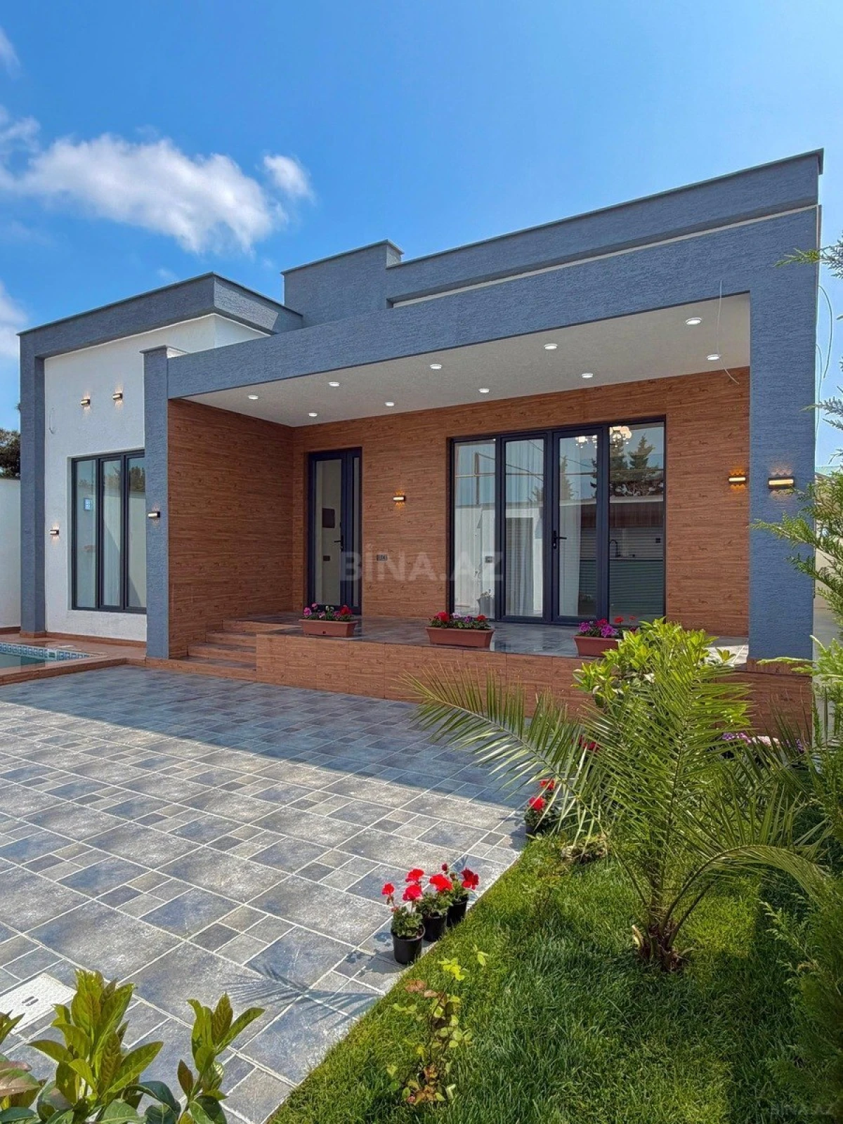 Satılır 4 otaqlı həyət evi 160 m²